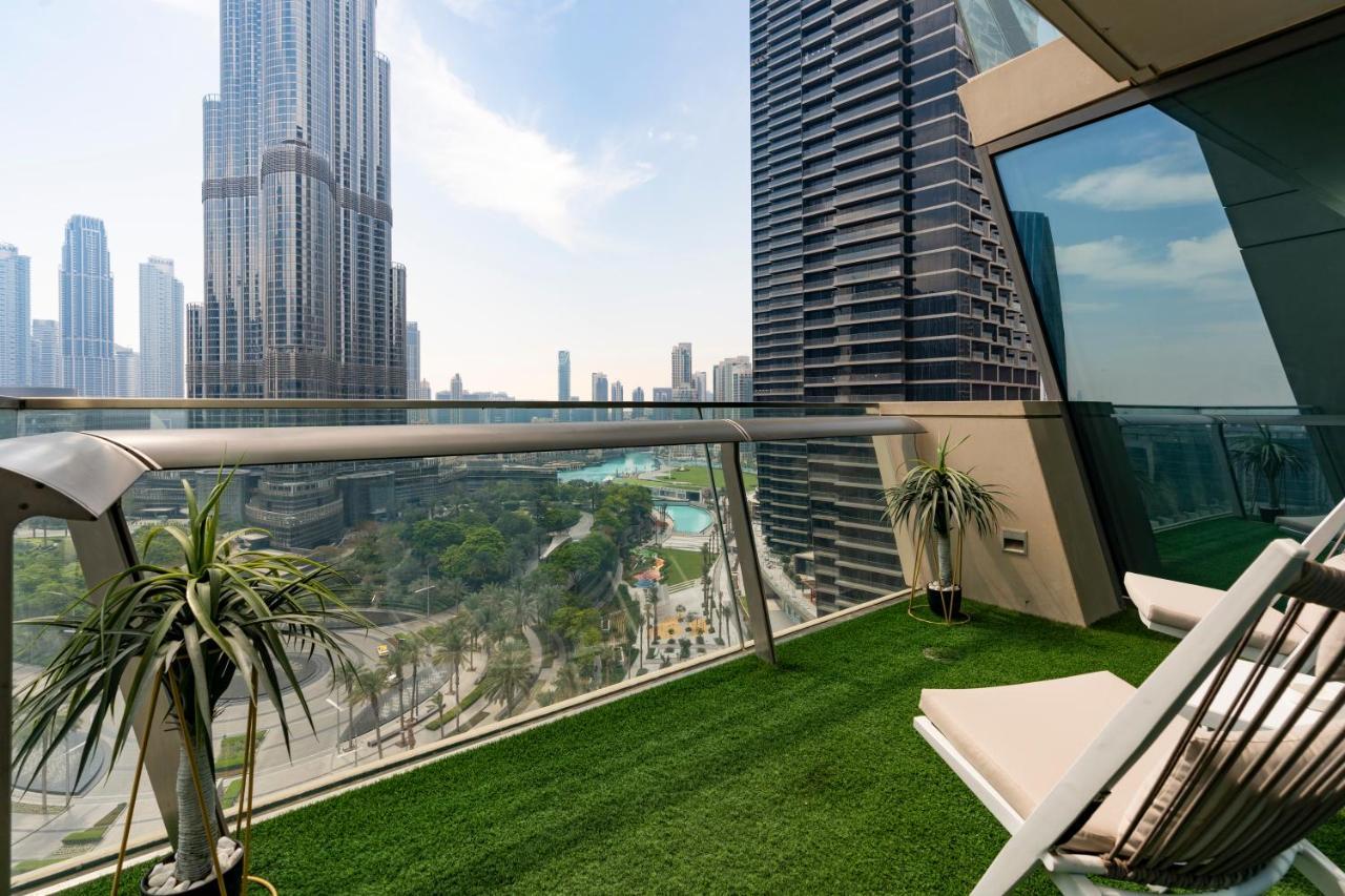 Prestige Living 1Br With Full Burj Khalifa View By Auberge Дубай Экстерьер фото